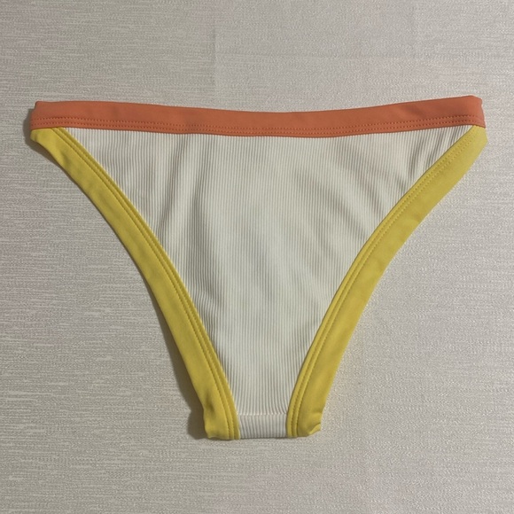 L*SPACE Women's VACAY BOTTOM CLASSIC Ribbed Bikini Bottom Size XS - Picture 2 of 3